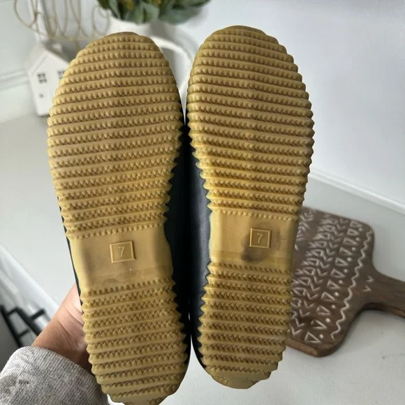 Chooka Duck Skimmer Black and Tan Flats and Loafers with Decorative Bow - Size 7 - Picture 9 of 10